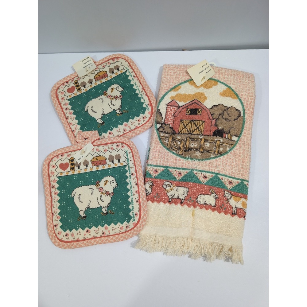 Vintage 1987 Ameritex Country Farm Sheep Barn Pot Holders & Towel Set 3pc NWT